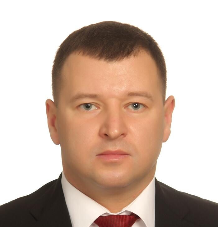 Роман Липовой