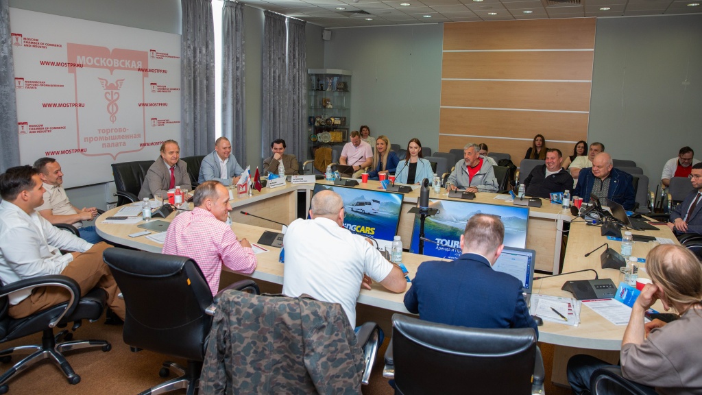 2026.06.03_Razvitie-servisov-arendy-legkovykh-avtomobiley-_46_.jpg