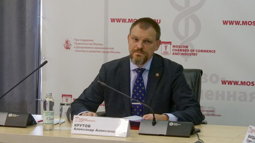 Поздравление вице-президента МТПП Александра Крутова со Всемирным днем науки